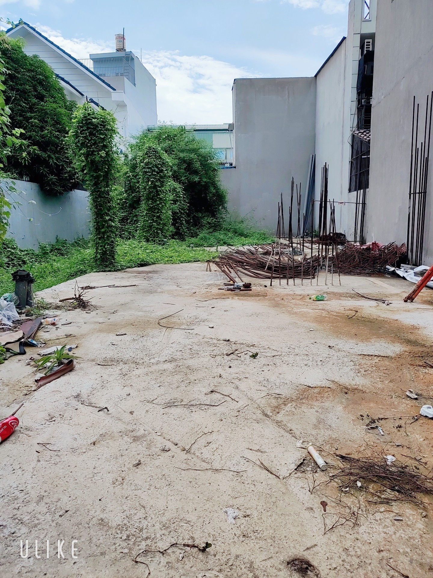 ban-dat-hem-xe-hoi-le-duc-tho-1-0964364745