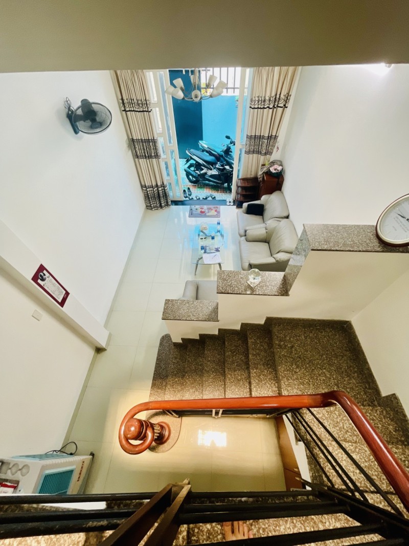 ban nha phu nhuan nguyen trong tuyen (2)