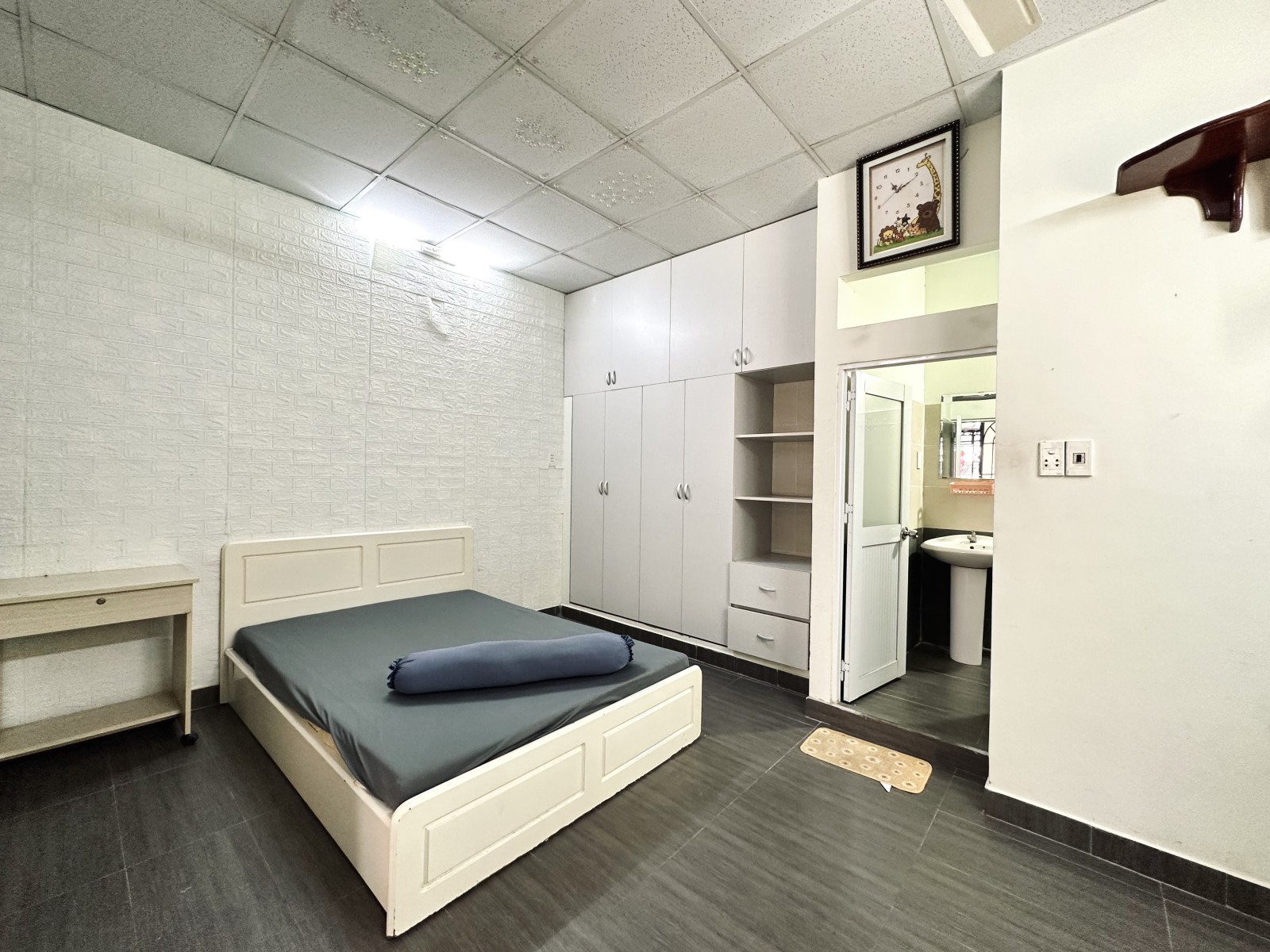 ban-nha-quan-3-gia-re (12)