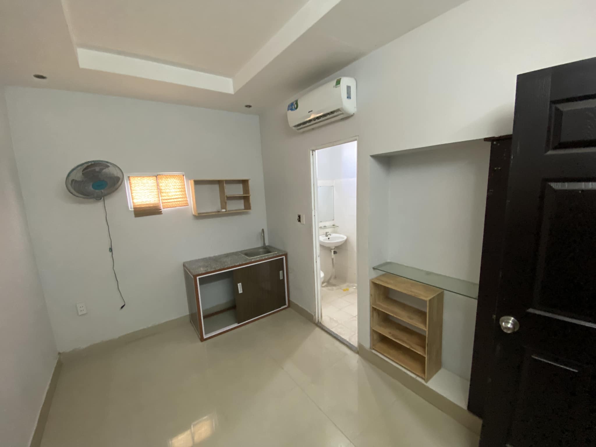 can-ban-can-ho-dich-vu-tai-quan-12