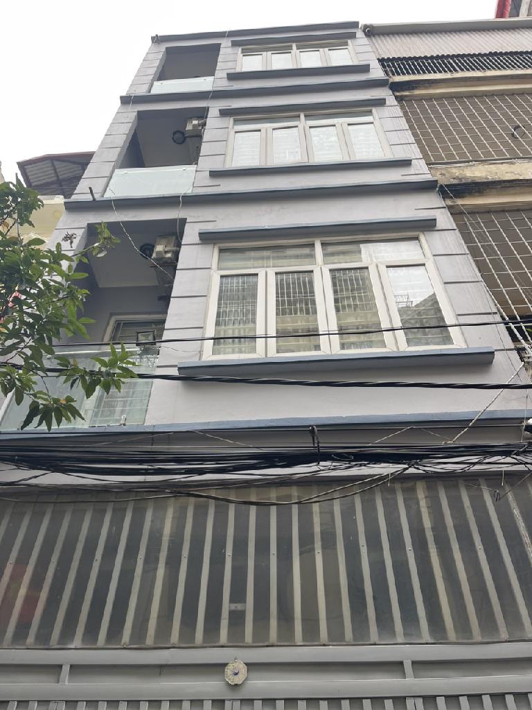 jpl-C5C29A5E-lujse9iv_6_lujse9mj