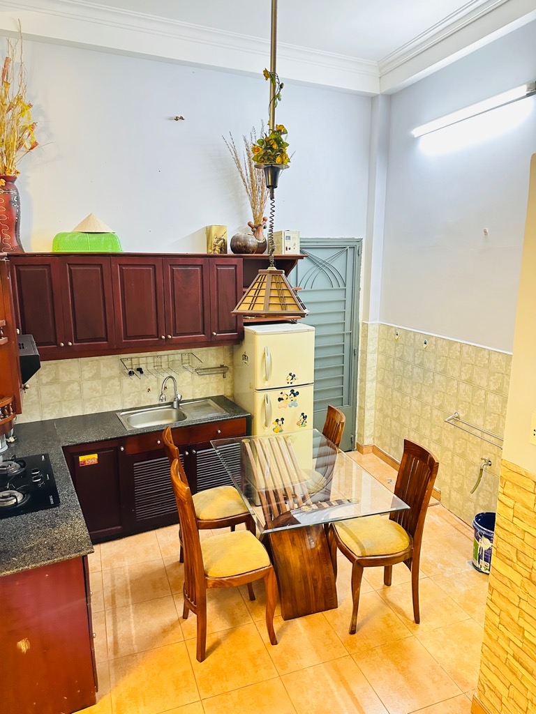 jvn-3F7A3368-lutr1971_4_lutr1995