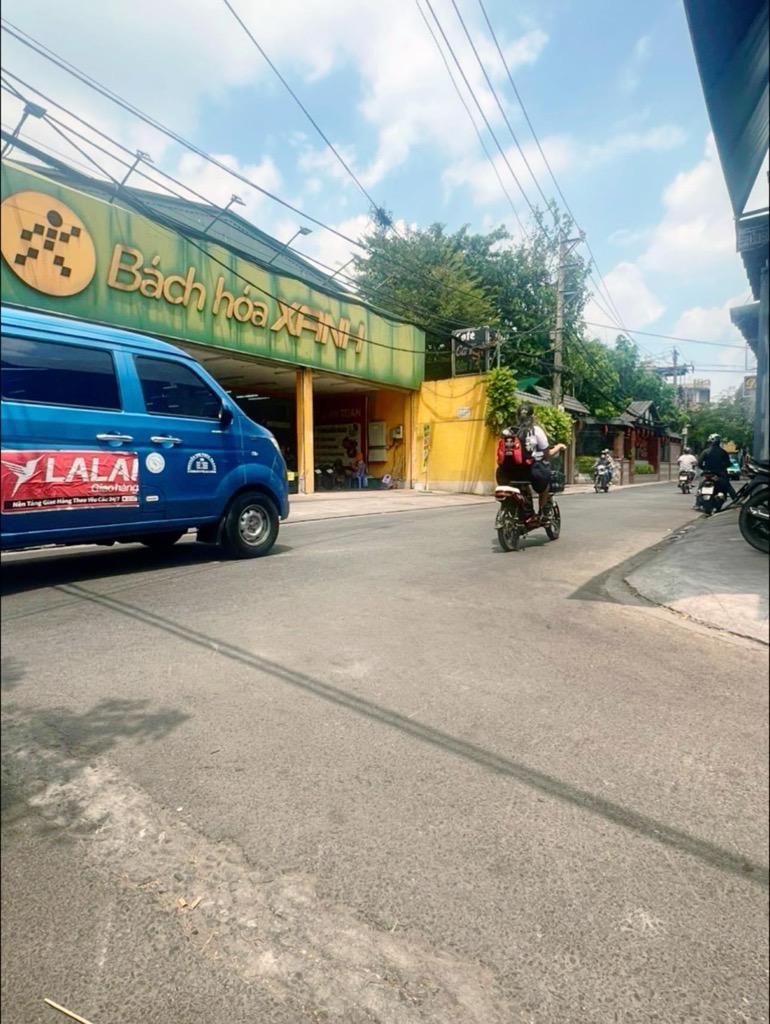 kcy-4D1E0D8A-lu823qwj_2_lu823qxd