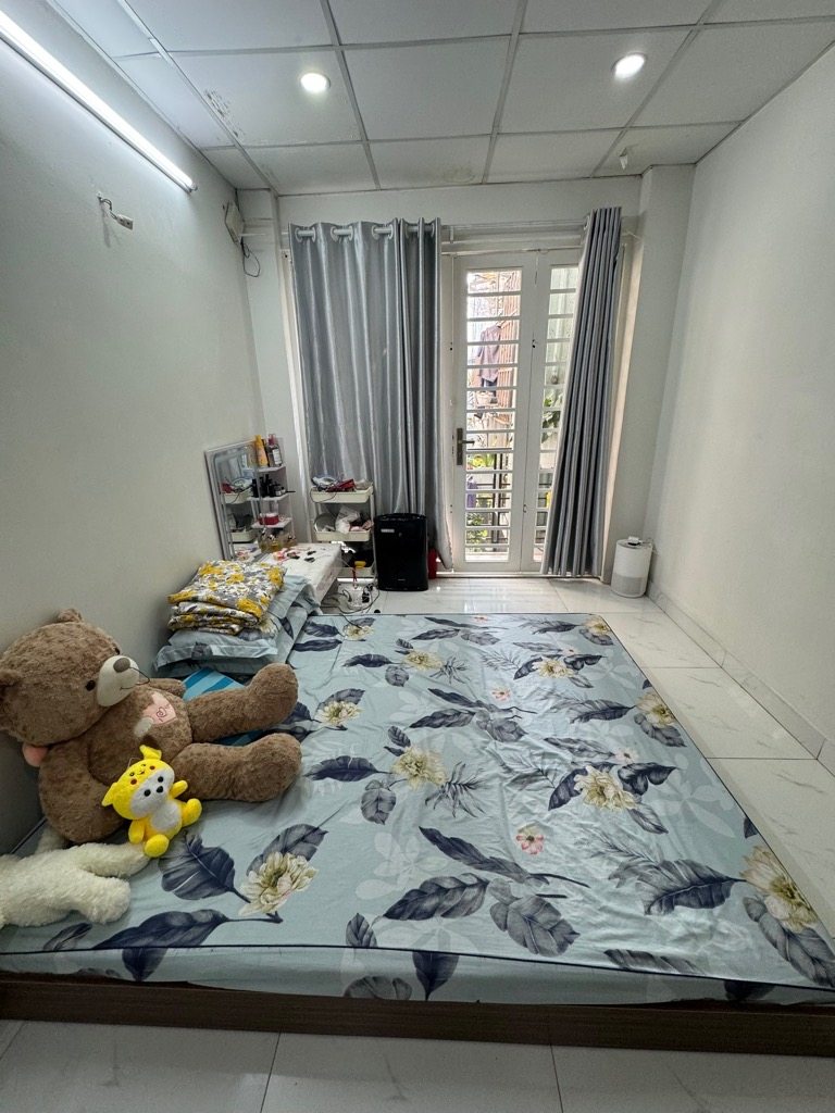 ku7-1E0ED5A5-luzajpus_12_luzajq3k