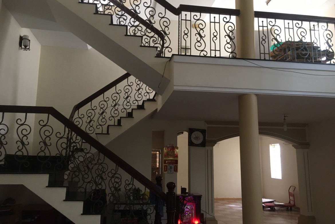 nha- tan-phu-vu-nha-pho