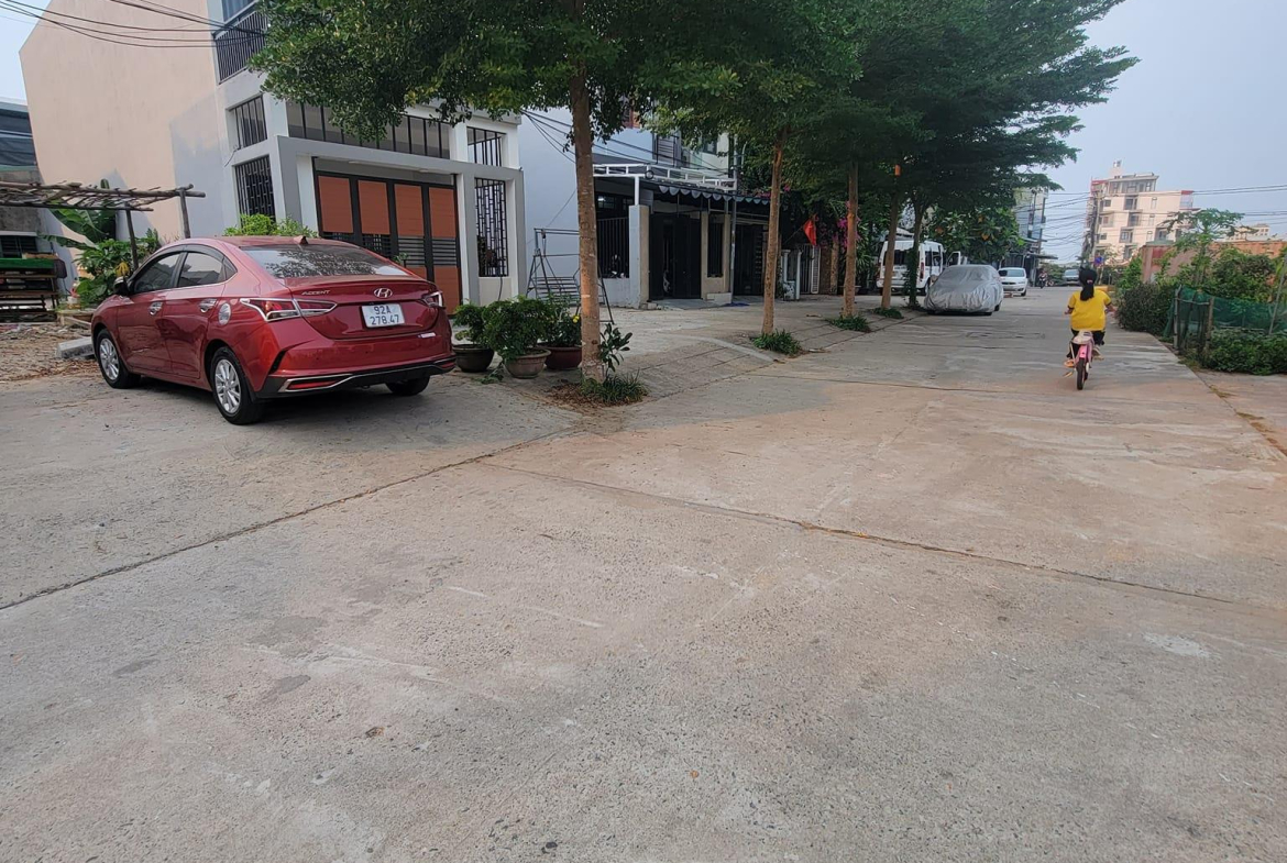 o to tran hoanh nam viet a sap ham 3 ty ngu hanh son da nang (3).jpg_bak_638496381876712926