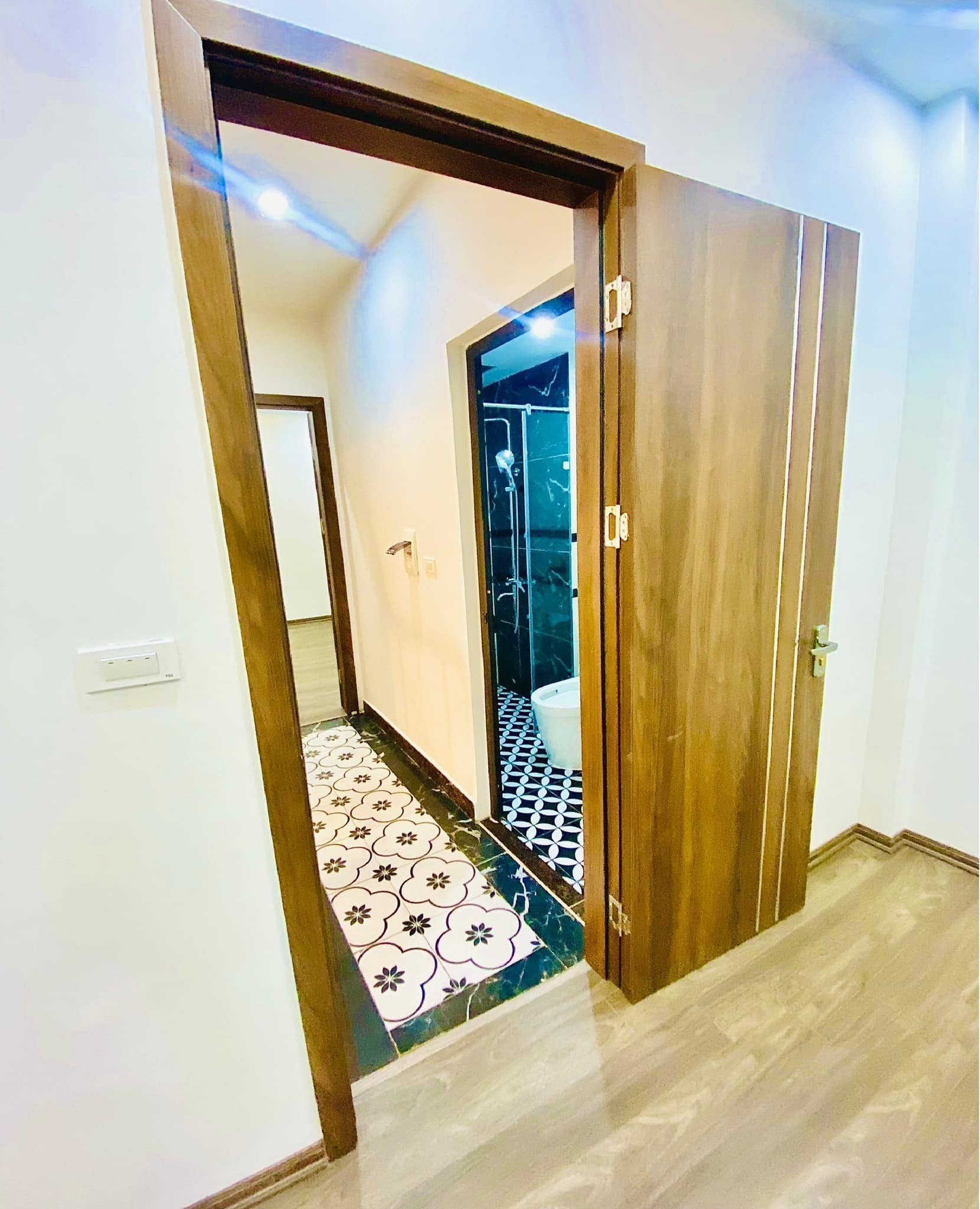 z4472794726163_2a9308b3c8e054c9c5810da6cda7b79d