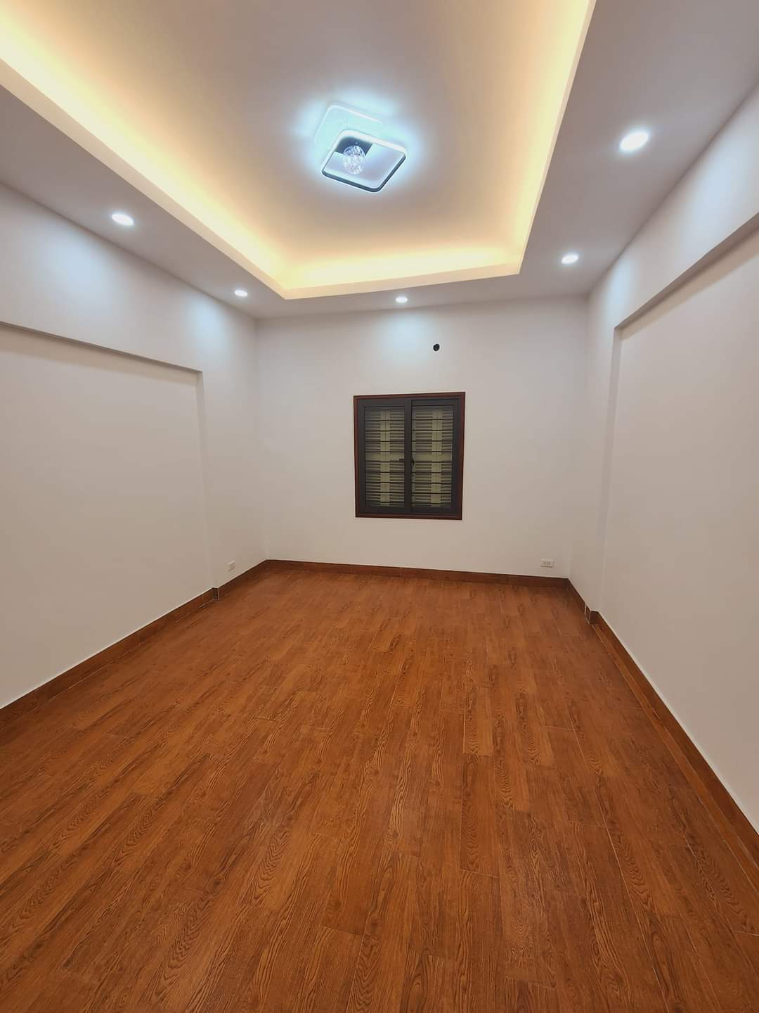 z5196609664588_af67026b97dc5f3859cfc11156373eeb