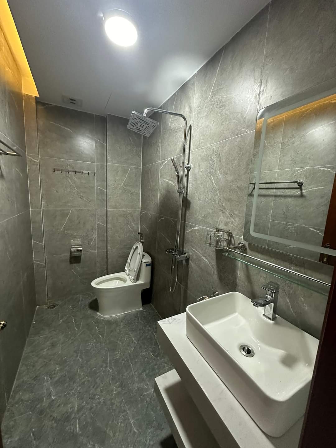 z5239512850637_6c6da500b04fc233d76bc2b6826d814a