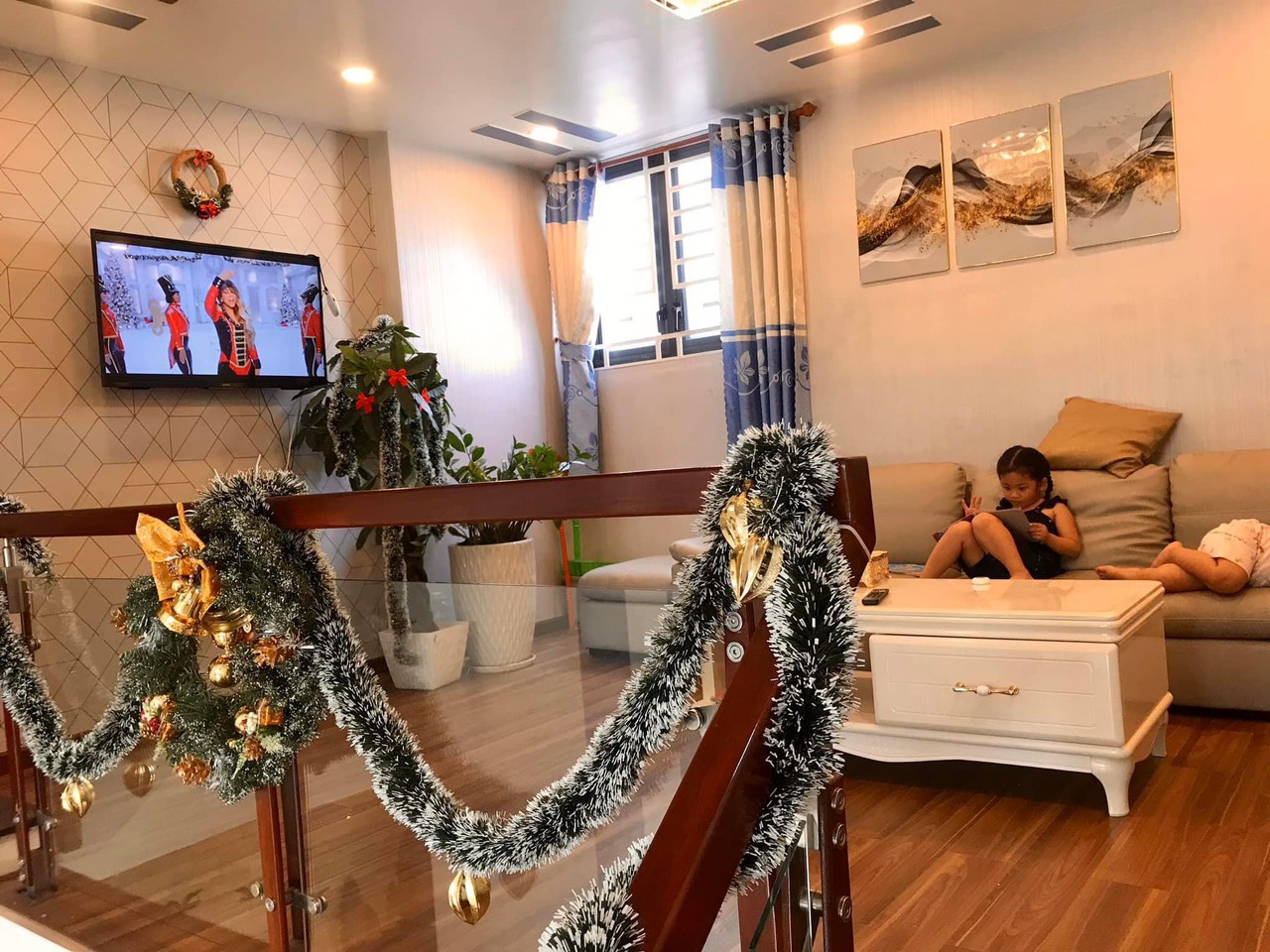 z5275251380449_bca315aed37157937395079975dd2085