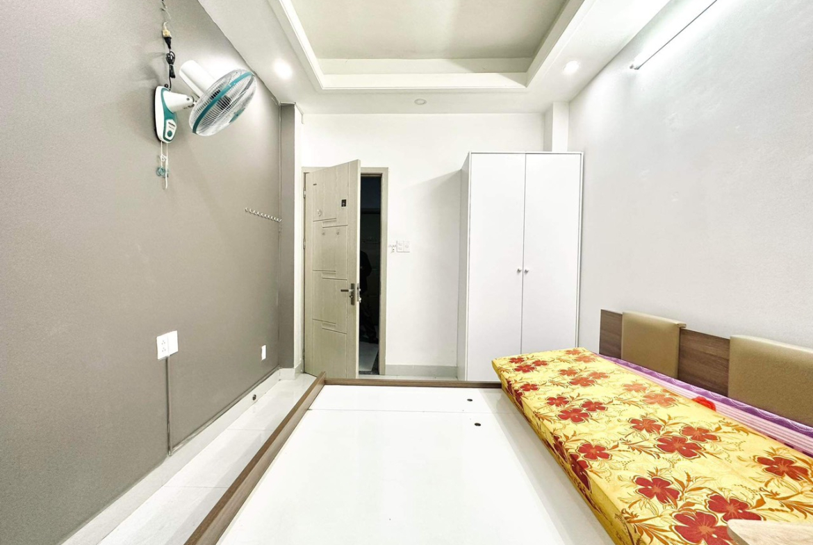 z5304855207303_a2fdbd20c67f074eee917a406c6608cb