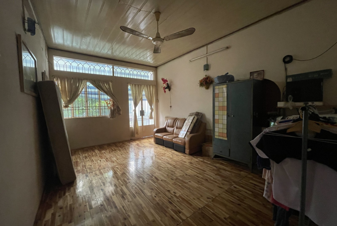 z5306149281069_fb6cb2408f1cdc31835110d9c043a62c