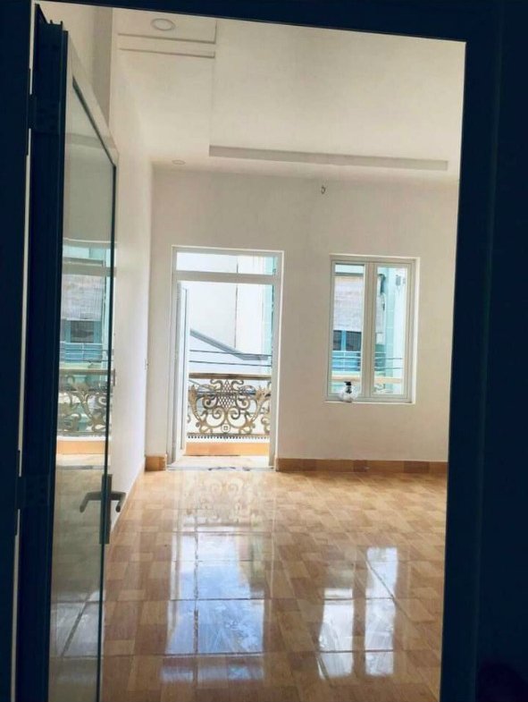 z5311535372103_ce0d108d23dd1add9d2268947aafc225