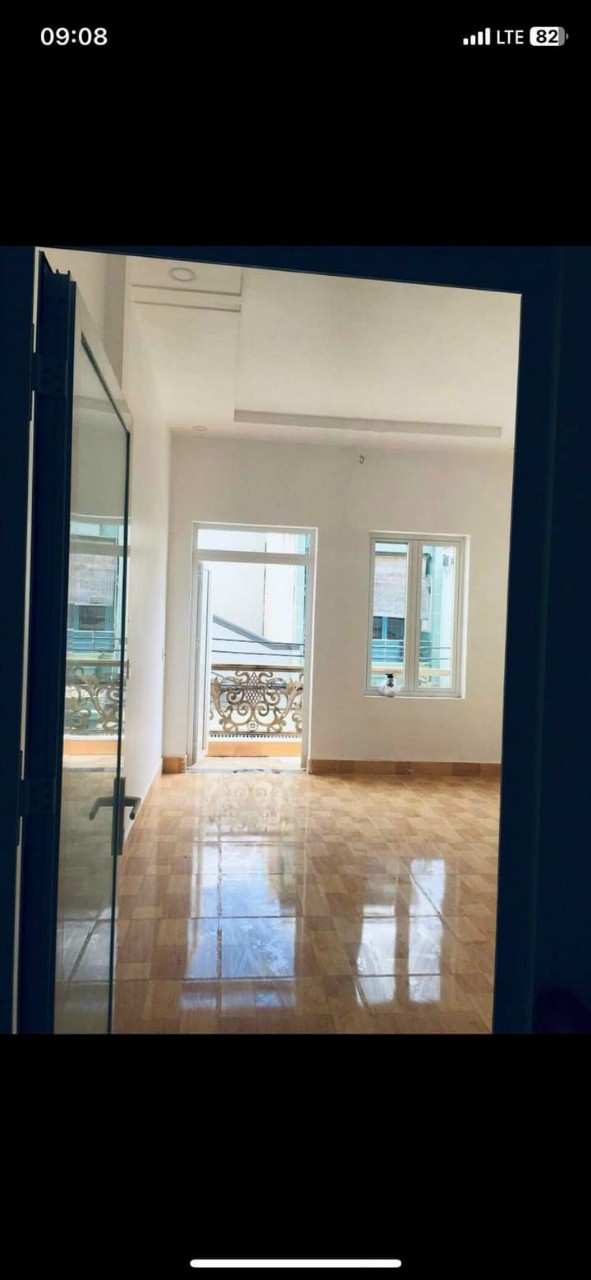 z5311535372103_ce0d108d23dd1add9d2268947aafc225