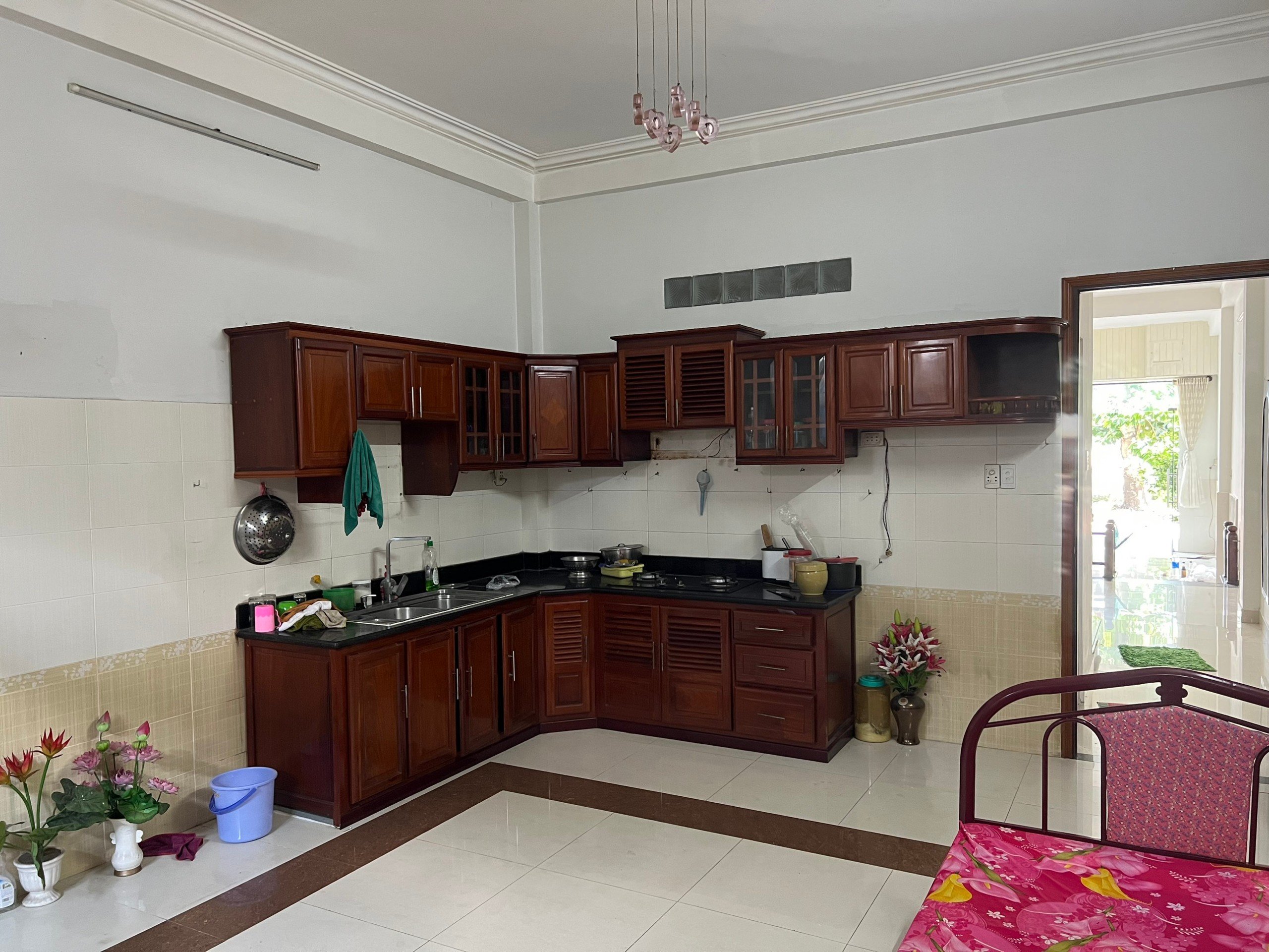 z5317234037748_390fedca29e47260700318d73f7baf19