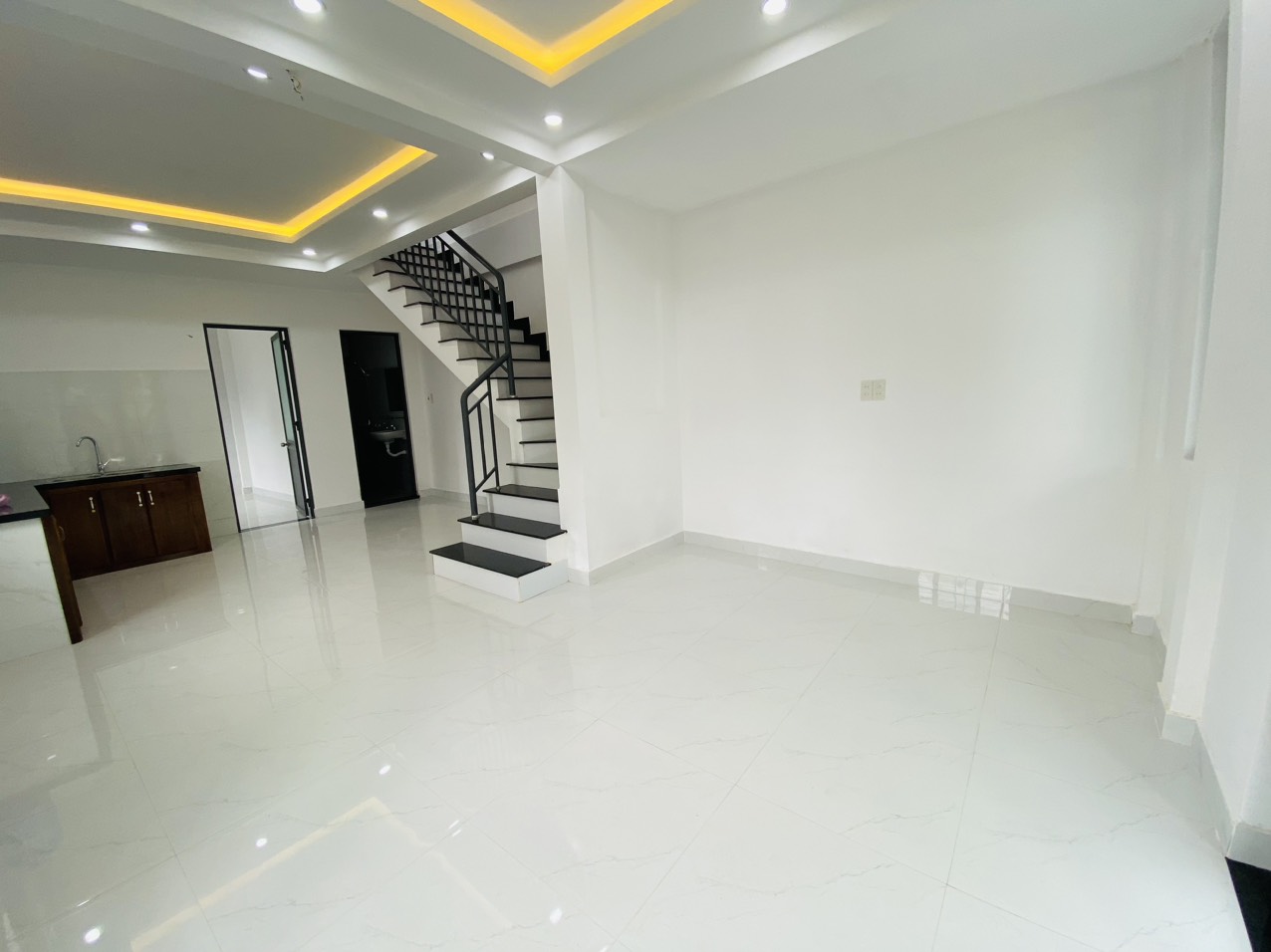 z5322111644989_ae05682d39e1f9a8b9320222b54617ca