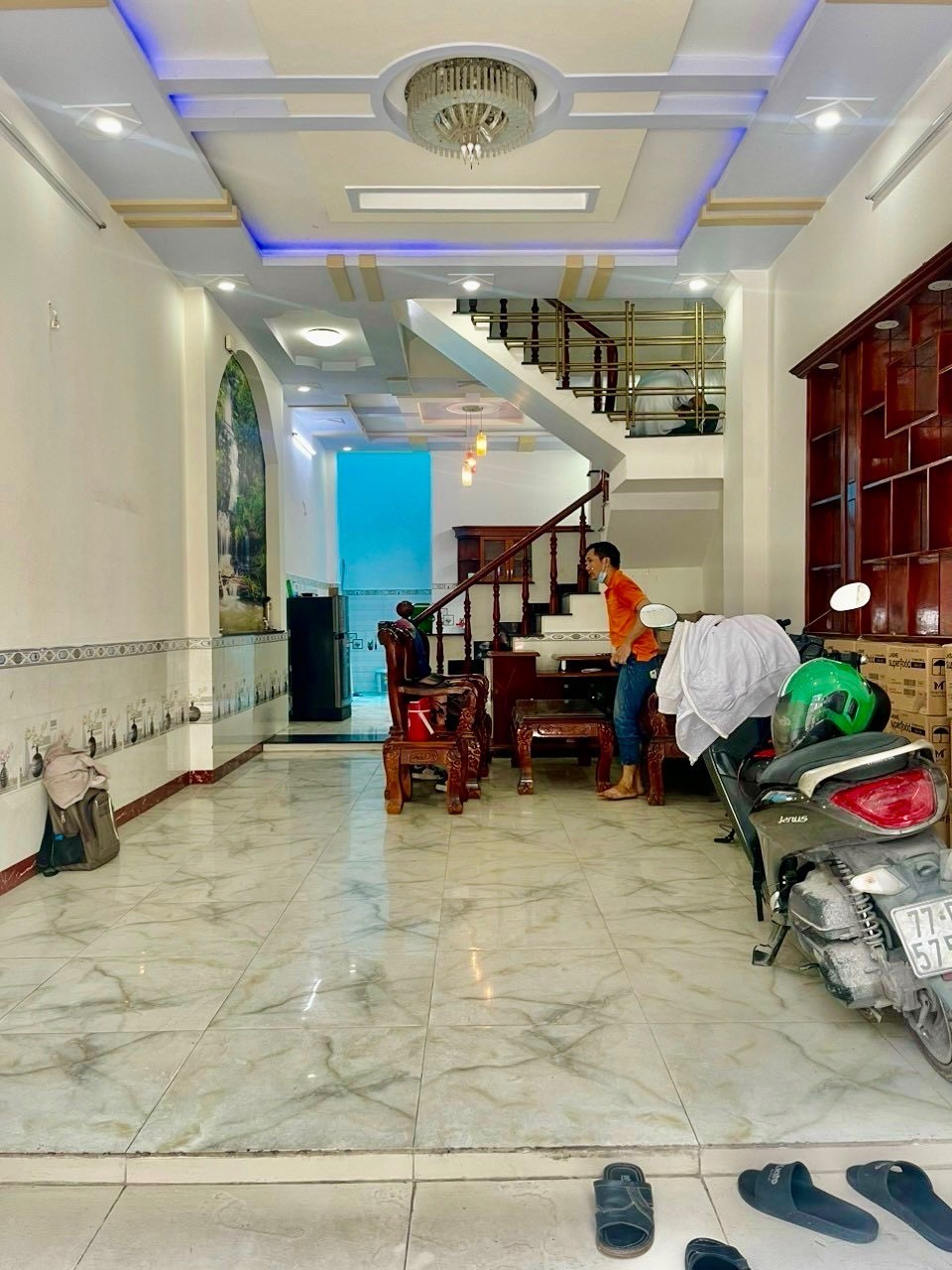 z5322908495437_00295e5e0cacd426bfff94f6adfb0500