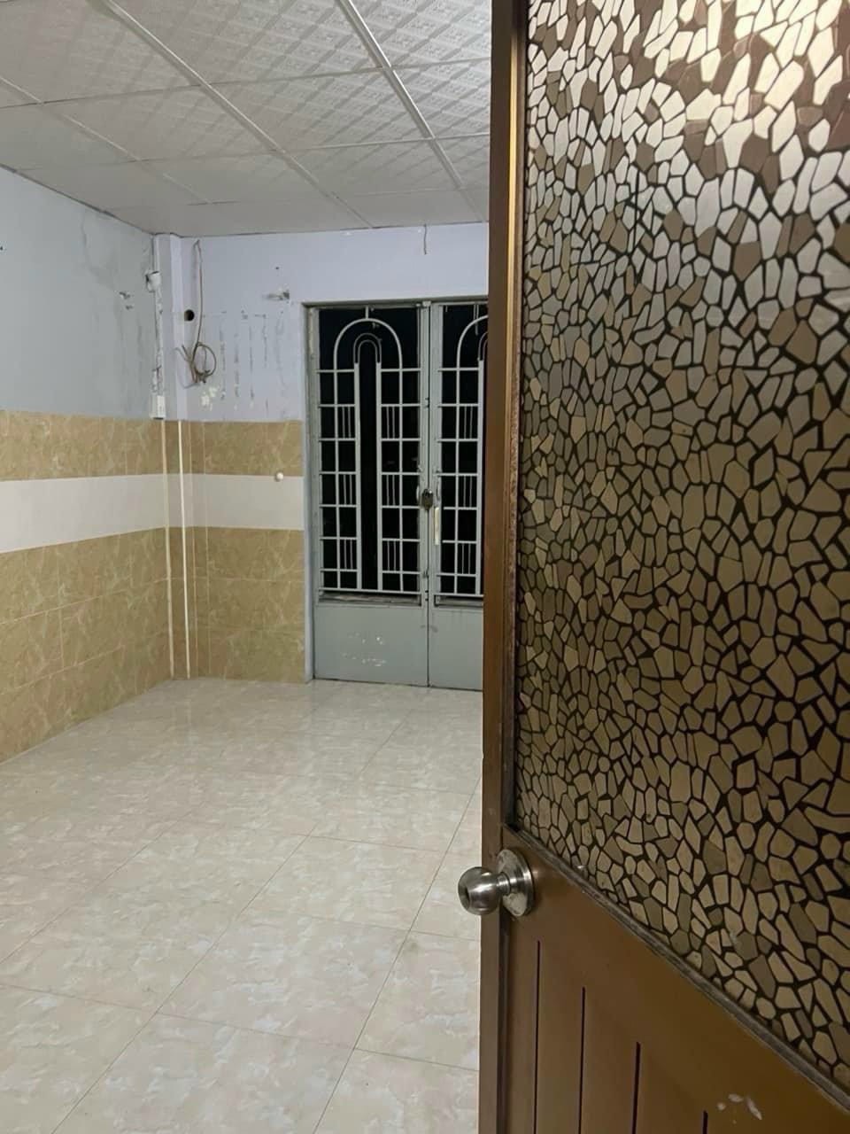 z5326704581566_f15898a8976e896f7300e56244b7a5b2