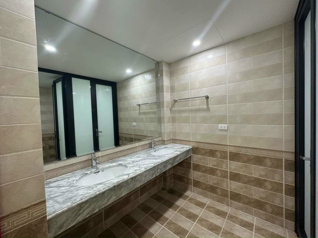 z5330013416597_a3ef3352f12fe6e02c03ccb4ce2ddf40