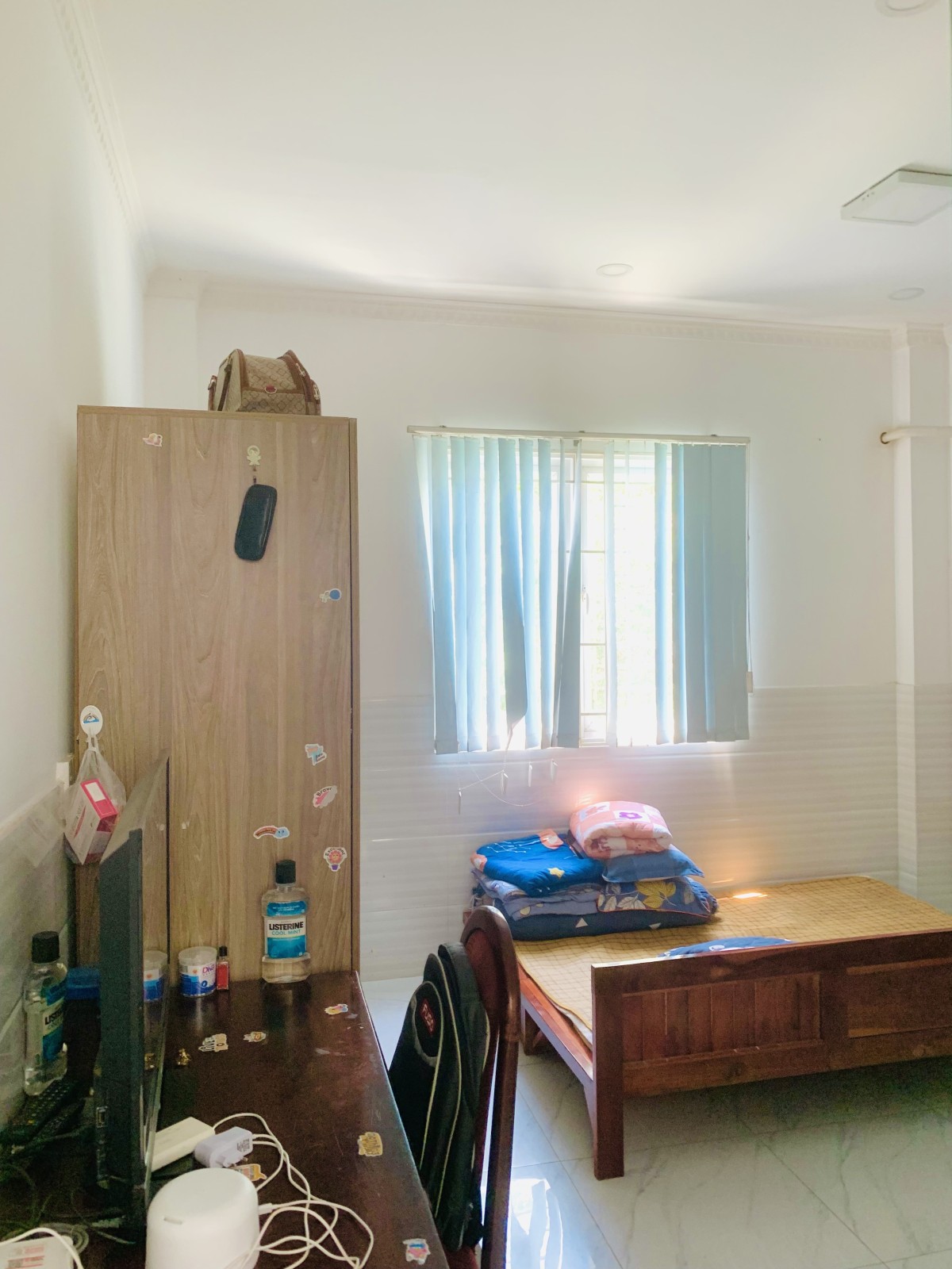 z5332454066019_550fe78c0cf3b59c716f1990655a1c5a