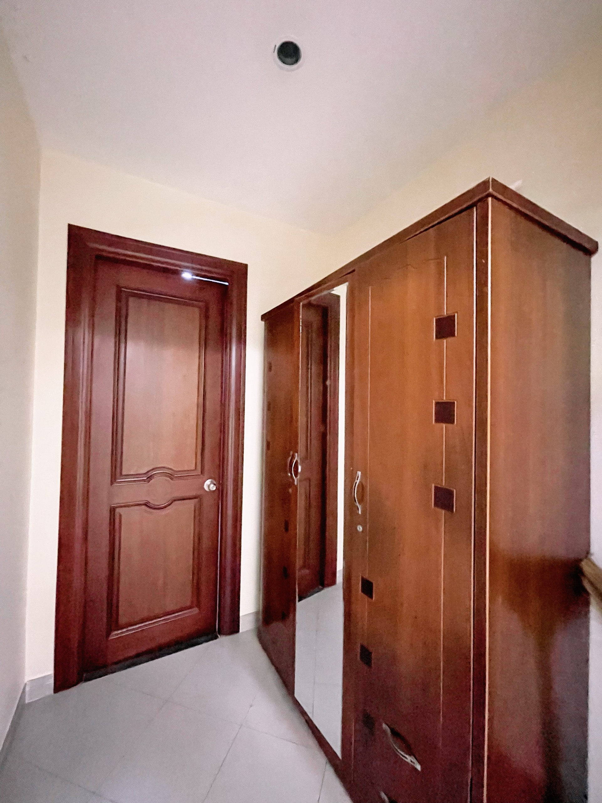 z5337621102700_b97dac52bbbfac3cf73c4b295aa8298d