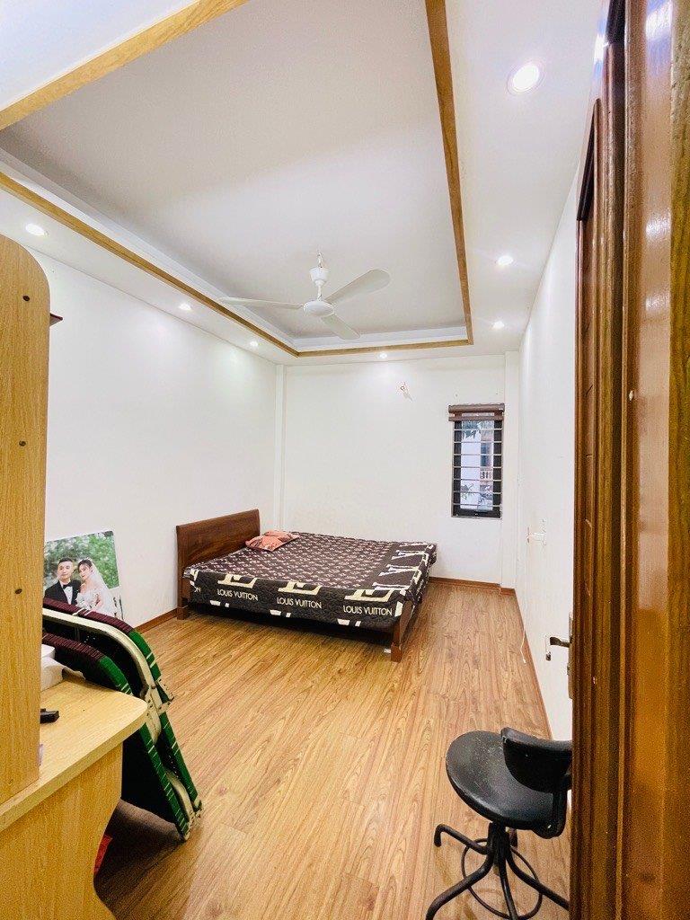 z5340306569909_6e9f431b3f7fe32c77a7b8cf7e737d0c