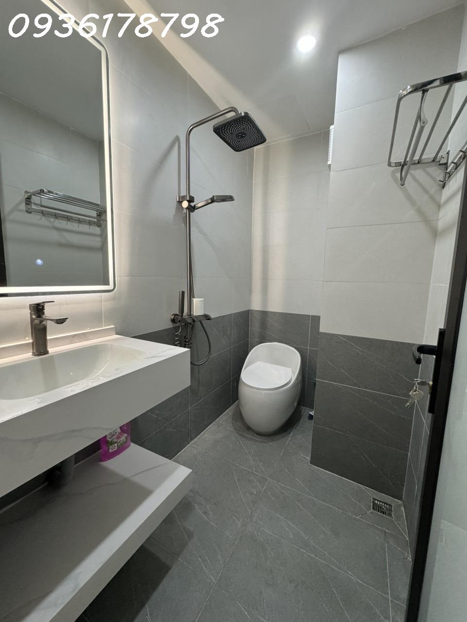 z5347943123666_8357f0cf81ba574c9211ba0c57f39fa8