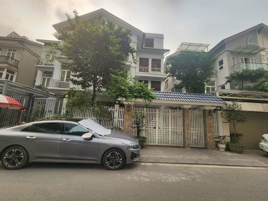 z5349723725666_c2edd2af12af5b728f7a218eb79c4d60