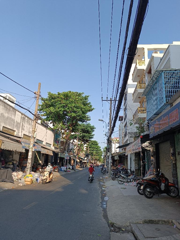 z5351672699043_1129f2f3e0e96fe1fa06b2c2148c98bd