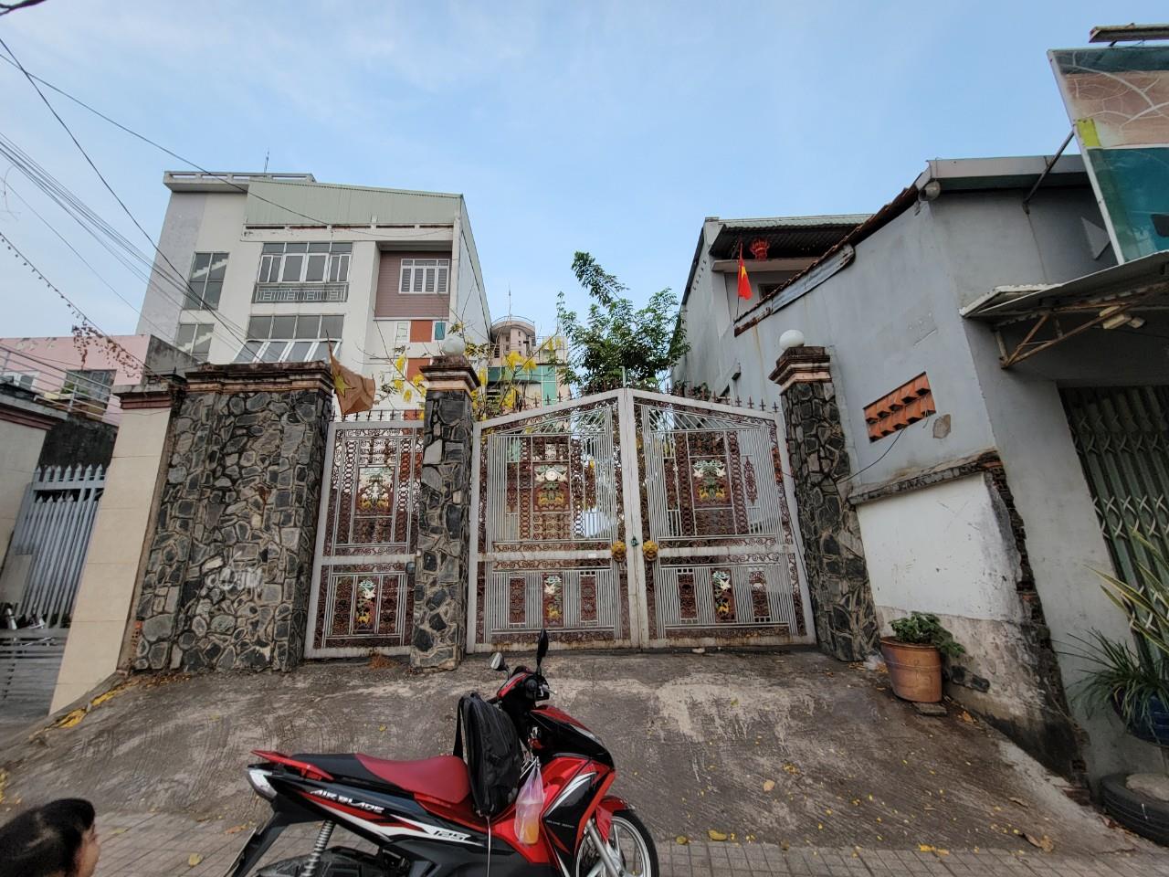 z5353892976894_aab77cf1be366042fffb975ec35d3f84