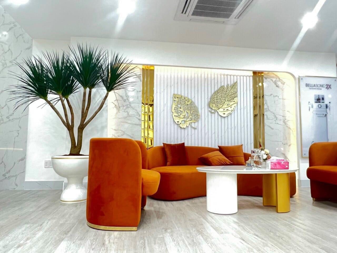 z5353943750311_086bd4ad9e7d88799c94141cec01e8c3