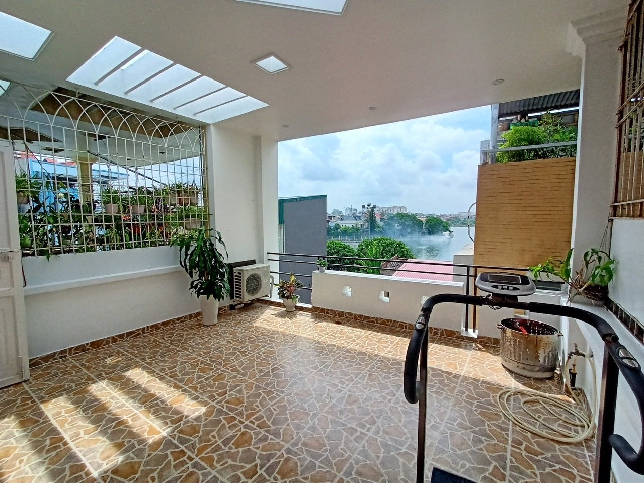 z5353957461251_690b1831ee2299f33872a02ccbc0256e