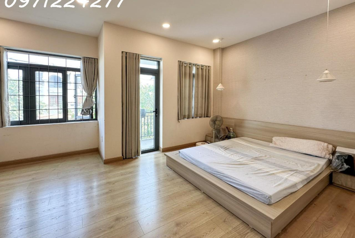 z5354578824449_24749384c15c43f179823ea656047c96