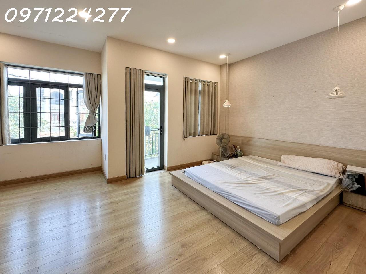 z5354578824449_24749384c15c43f179823ea656047c96