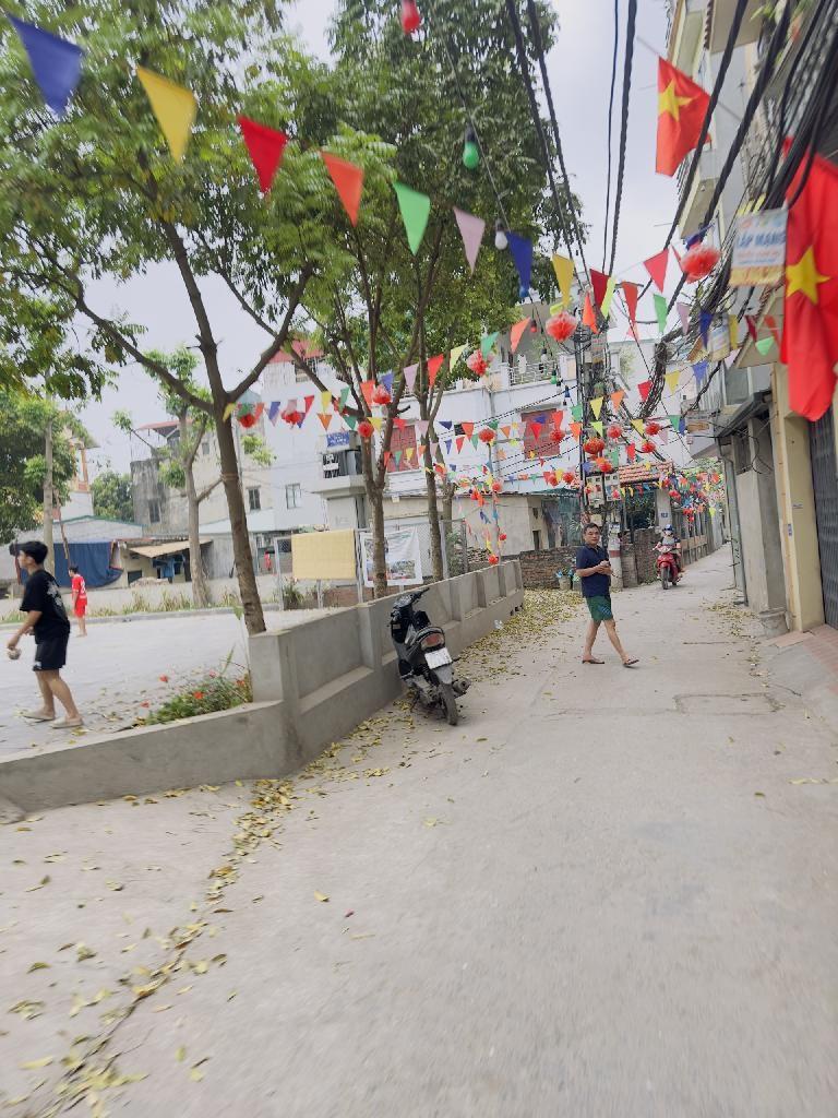 z5356215165838_9ce0a19e883d53a9f50784504c3ccc30