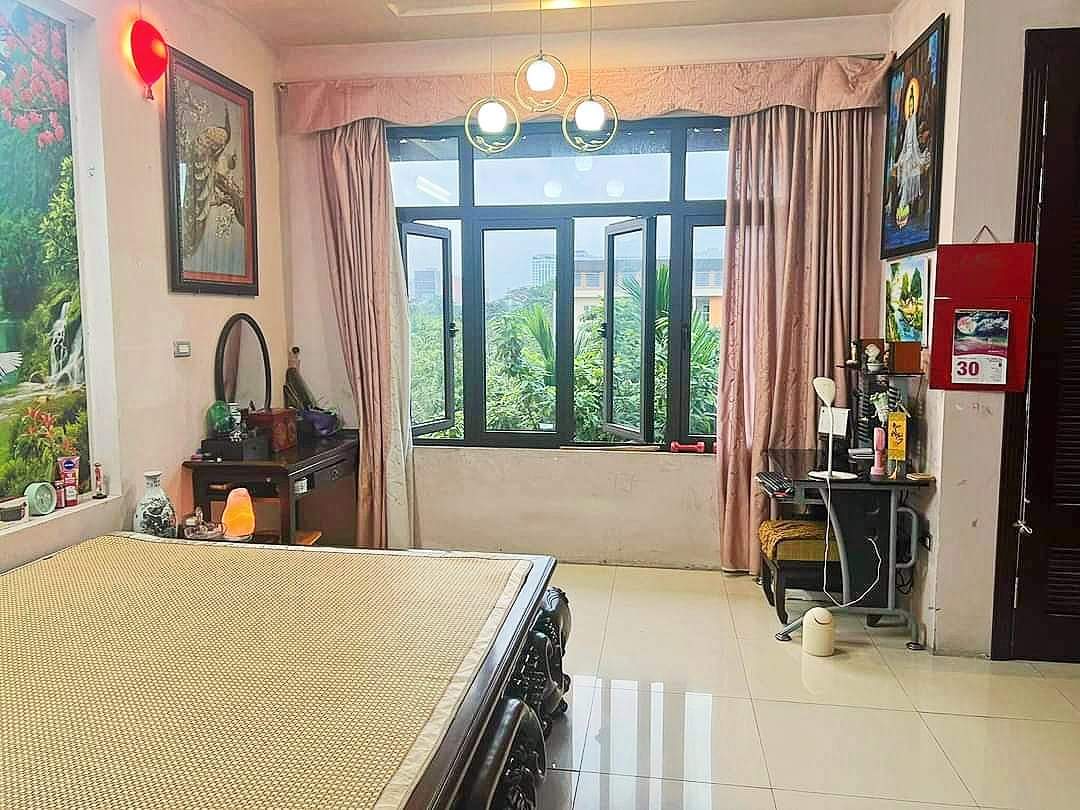 z5357860438529_4de7f5c320588ac24554121288a147cf