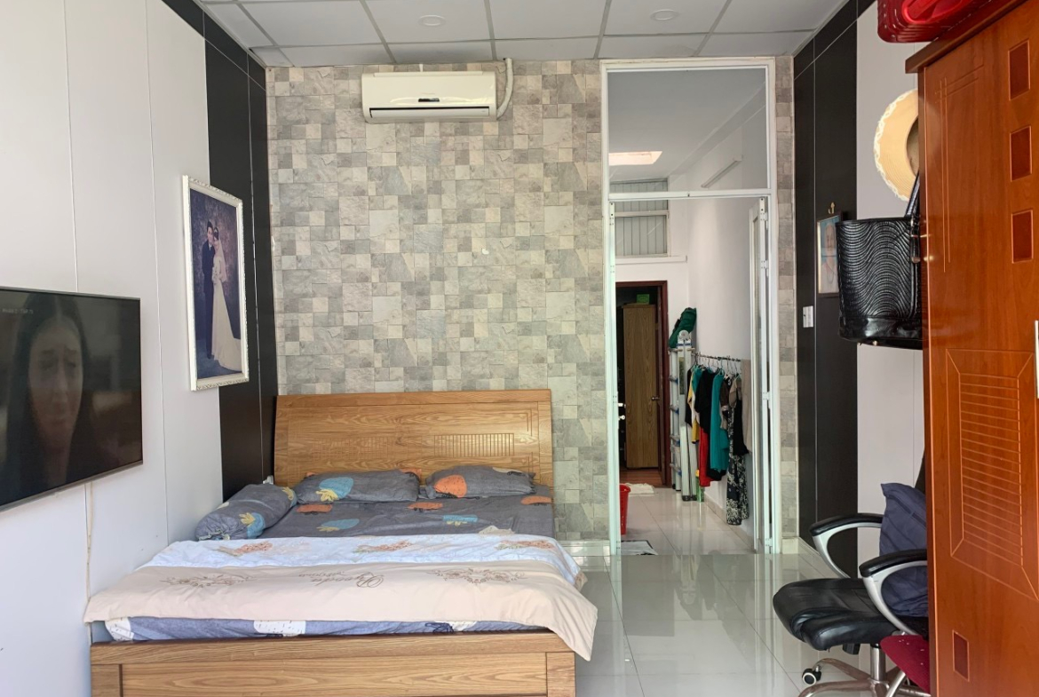 z5360800188064_09a5ba49e9f9d85f279d57f9b55ea790