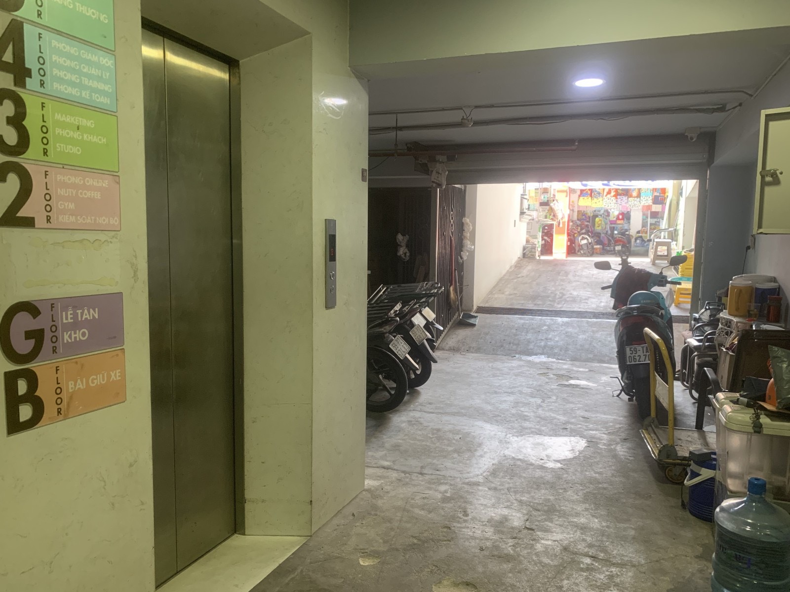 z5360910988467_4dba318b9d041a3786aa0f5bda654a35