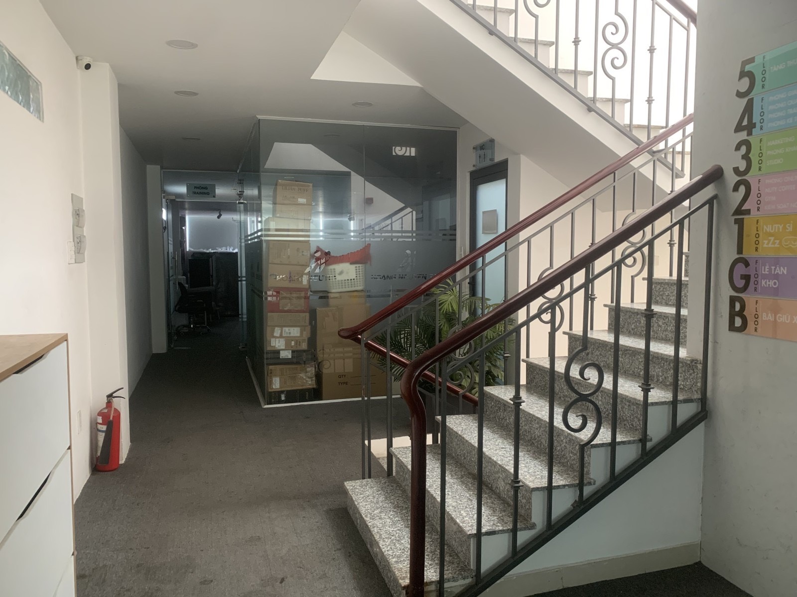 z5360910994160_273f76b169ddc76ca17cc432cb90f6e9