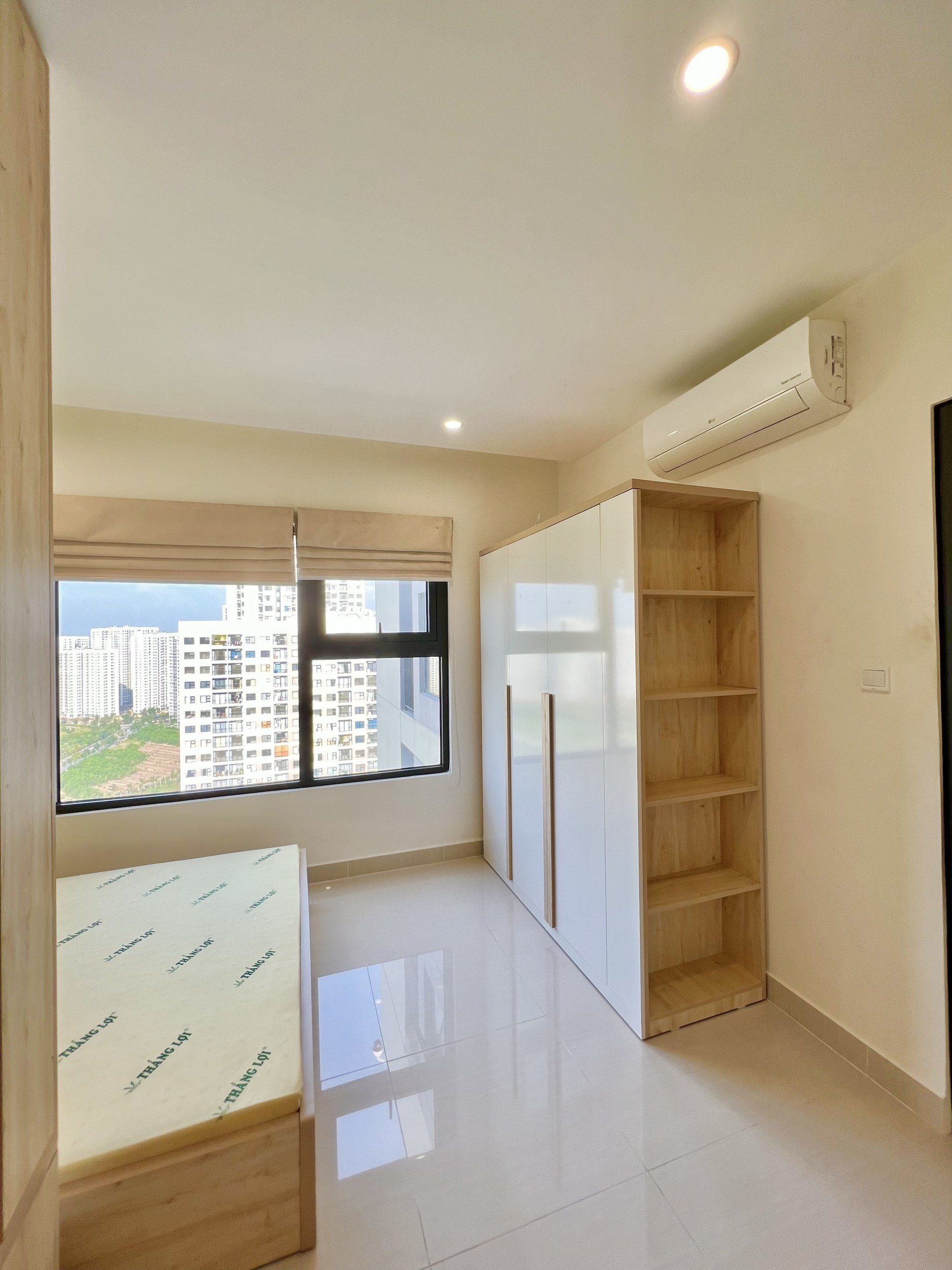 z5361999910920_6d6345a7860919a64209893ee5963505