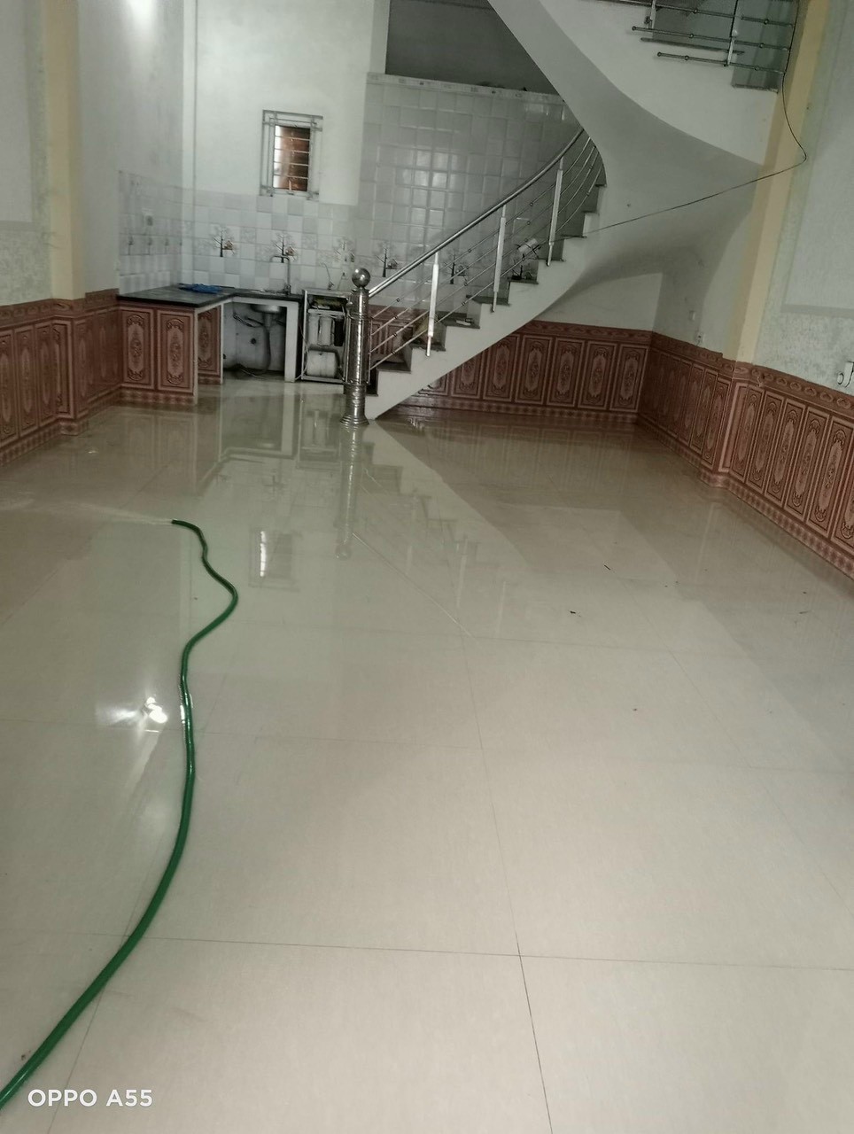 z5377928849051_44df2b4a2273b46cc5d6d58e0ce0c95a