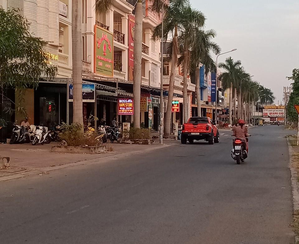 z5381976449285_3607cf1b2876816ea2e44e496272709a