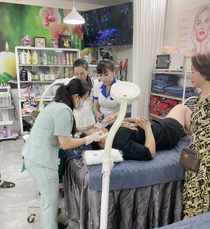 z5384500329628_6d3e68c7ccfe5fe5d5369086722b2f4e