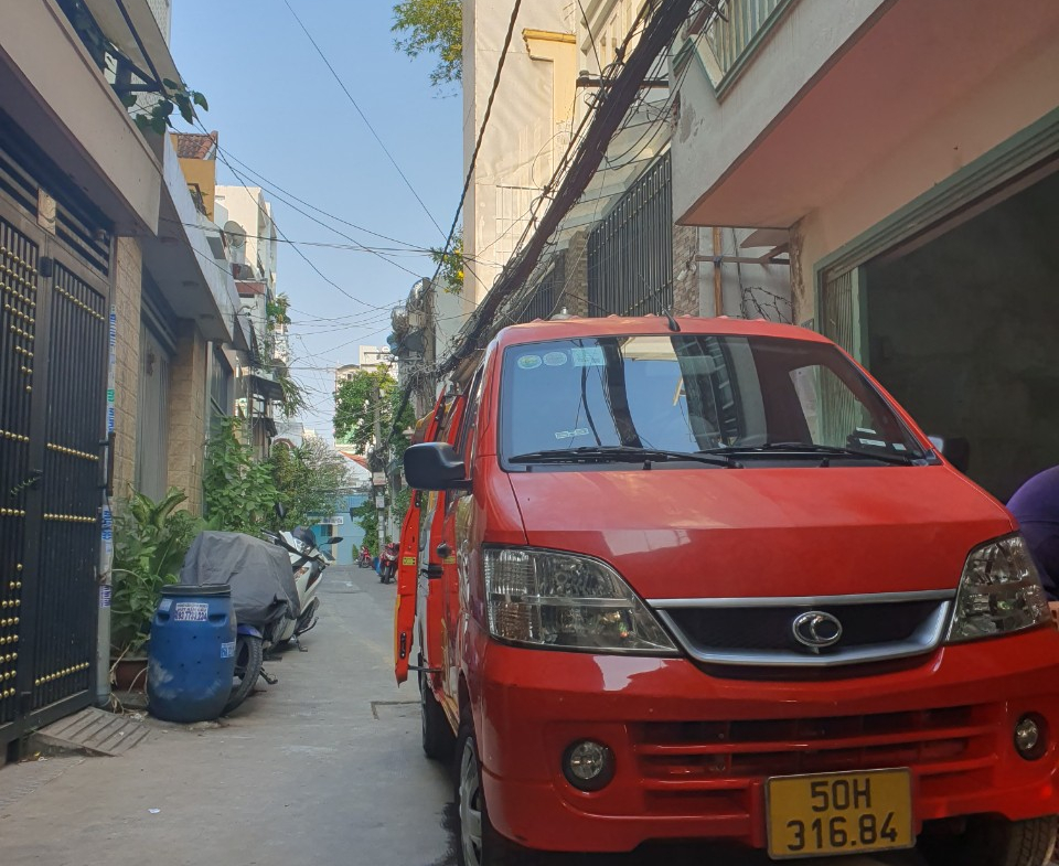 z5390229084957_4d873e6f3e4bc906aad480277cf3e0ad