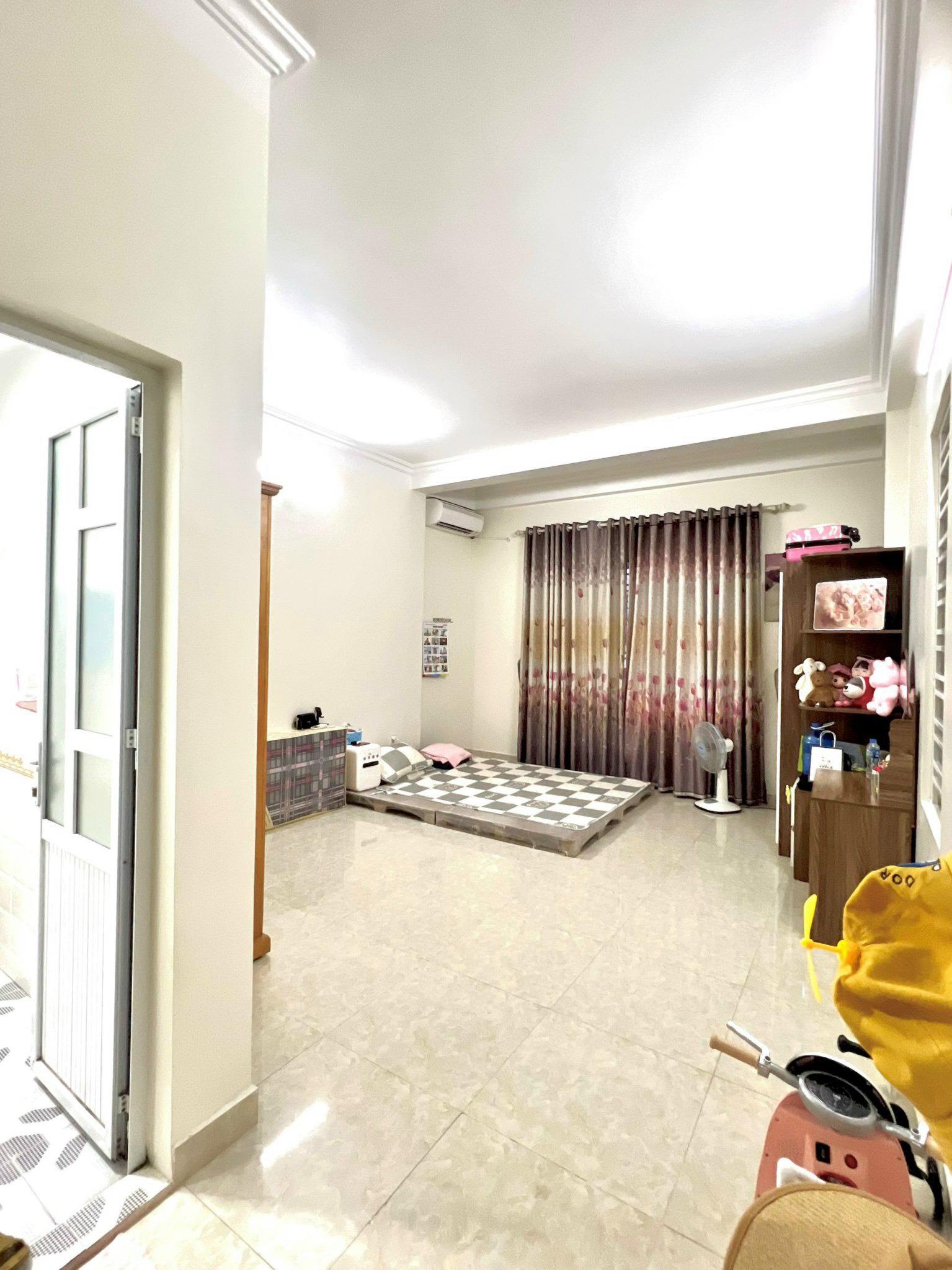 z5393235154106_ac1cb46ed725918a36b37f83b6c1fa9a