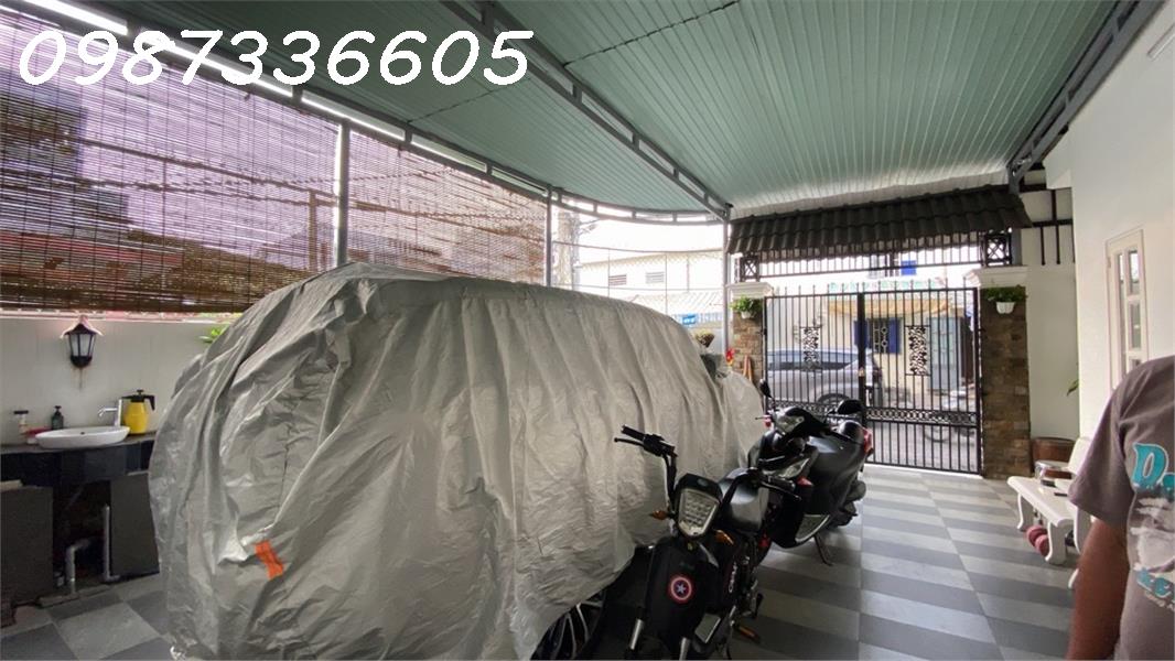 11r8-4DB055B7-lvnvyl80_5_lvnvylbv