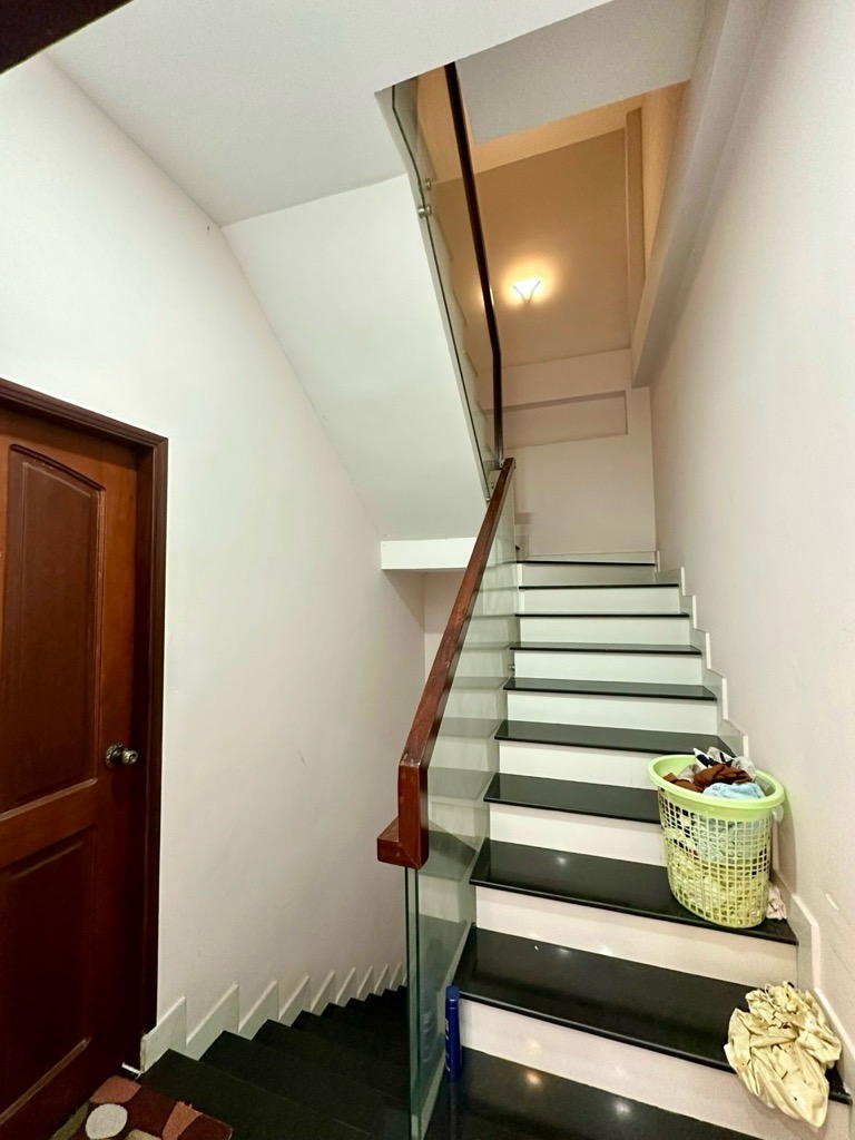 2db1-9D306E16-lw9dvhx6_12_lw9dvi59