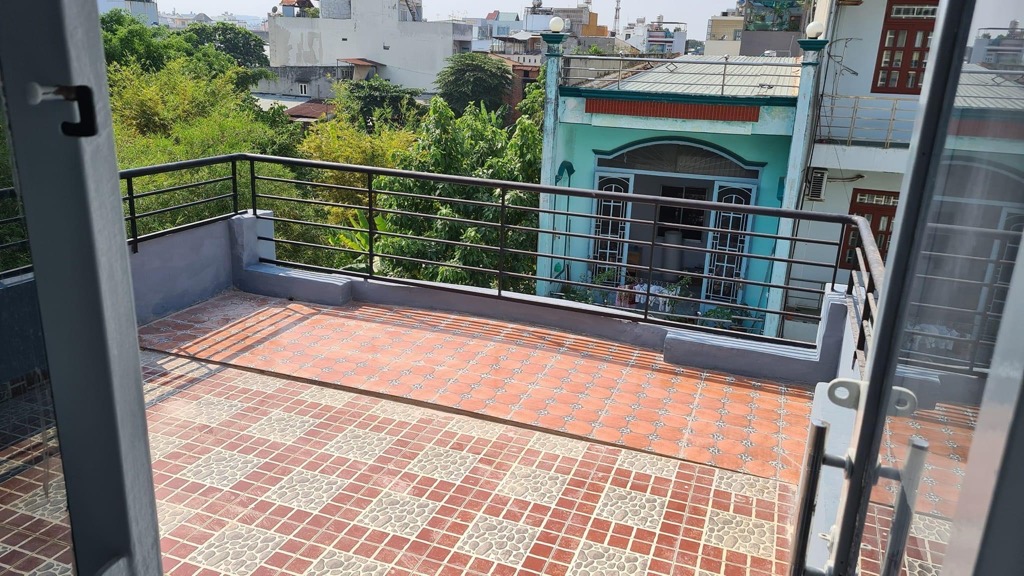 2hfk-81EC9E3B-lvozdgw6_13_lvozdh4n