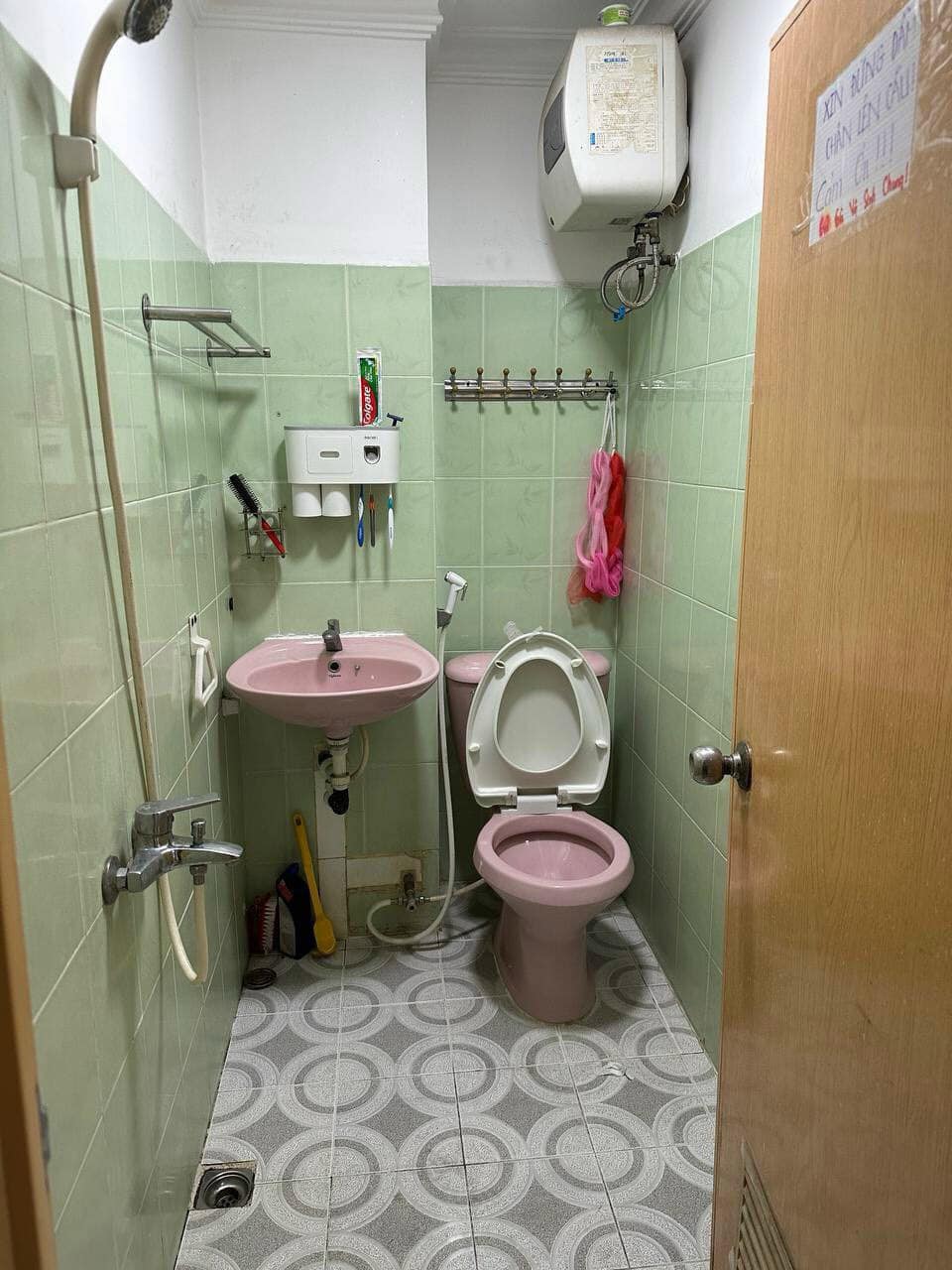 438260100_3556893871287458_2122593699696738361_n