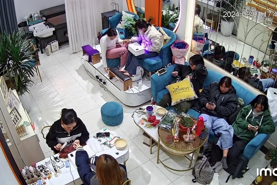 772fbdf7-3cb7-4596-abbb-a3f72e3c8b63